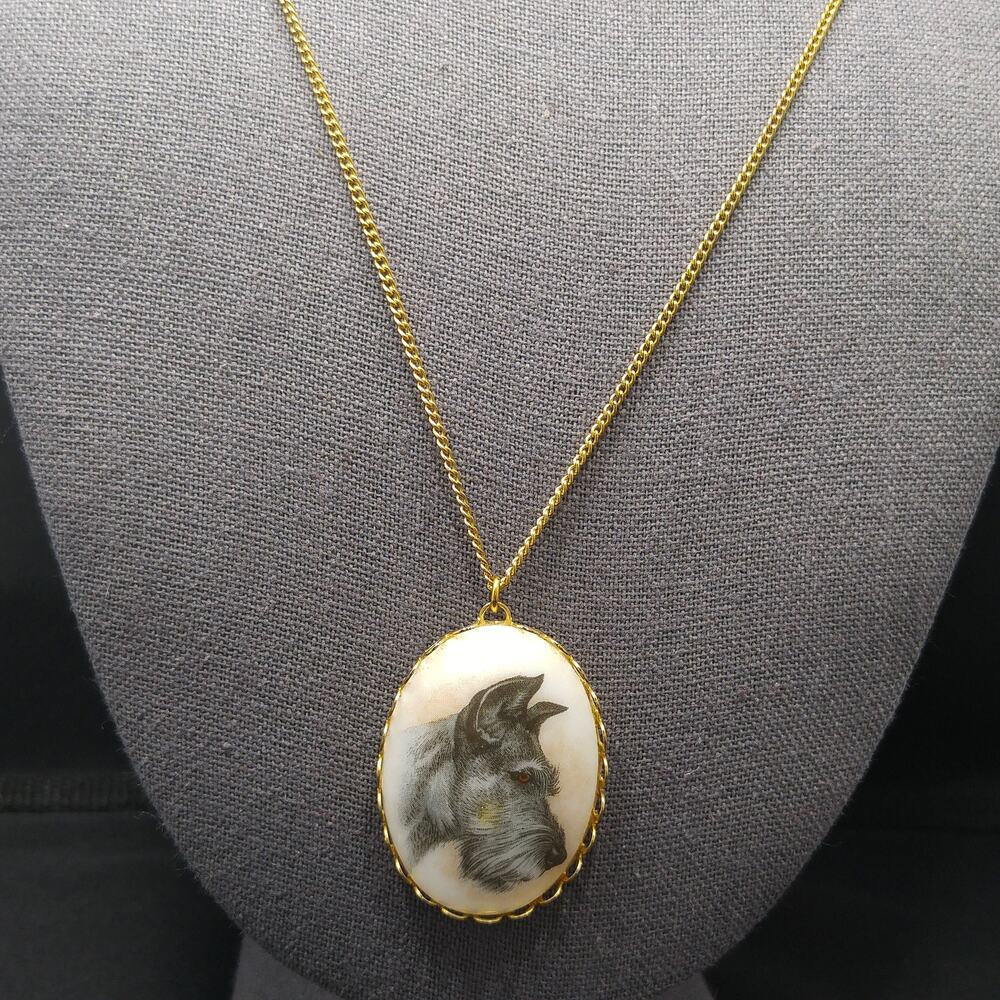 1960s Schnauzer Dog Pendant Necklace Ceramic Portrait Gold Tone Vintage Jewelry - Picture 3 of 10